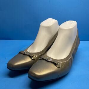 Mark Lemp Classic Women Leather Shoes Green Size 9.5 WW Slip On Close Toe